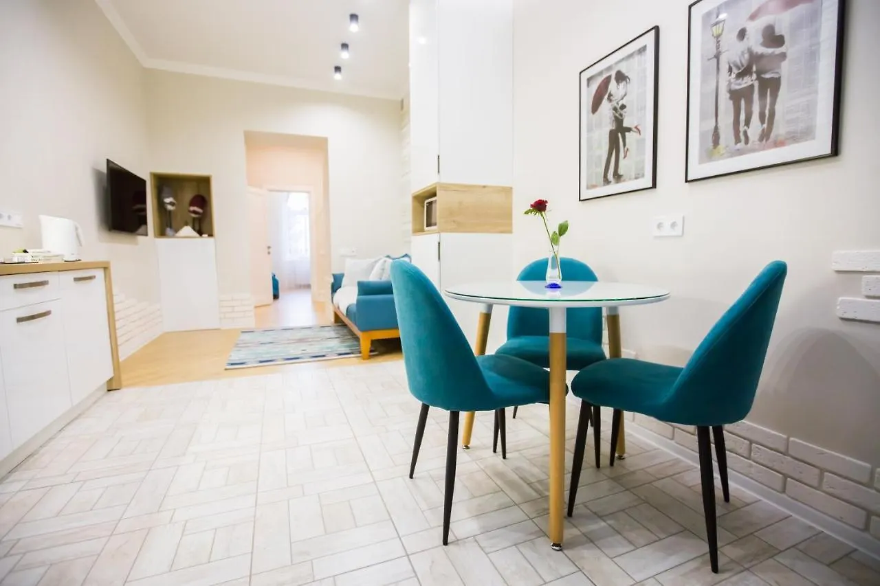 Apartment On Mosyazhna Street 4 Leópolis